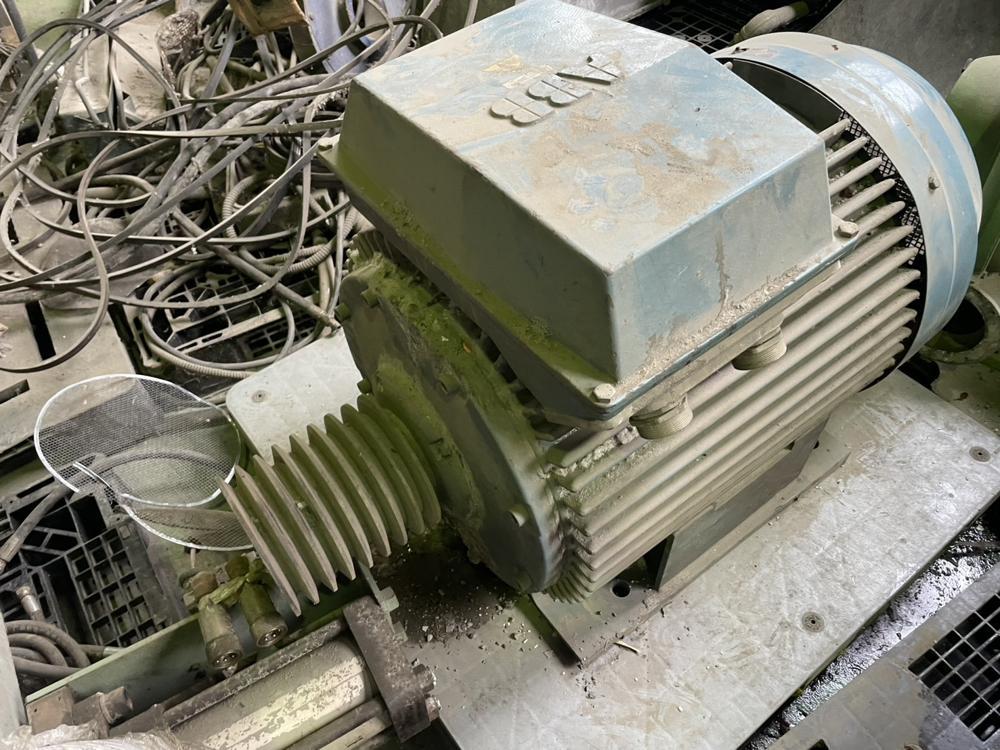 【中古】ABB製モーターの詳細画像｜4枚目