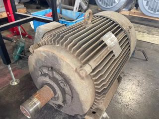 【中古】明電舎製モーターの注目画像