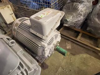 【中古】東芝製モーターの詳細画像|2枚目